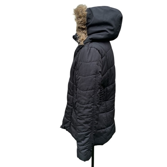 Women's Black Quilted Jacket with Faux Fur Hood size L zippered hoodie - Picture 4 of 5